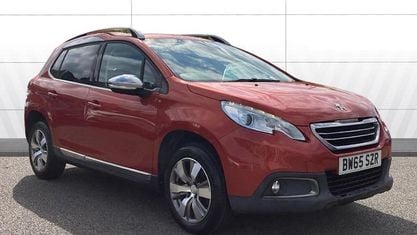 Używany Peugeot 2008 Allure 82 KM (60 kW) 2016 Czerwony SUV