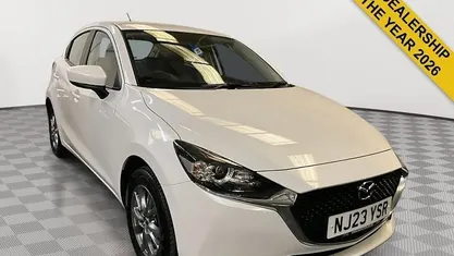 Used Mazda 2 75 HP (55 kW) 2023 White Hatchback