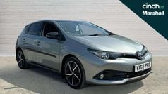 Other Used 2018 Toyota Auris Hybrid Hatchback | £14,274 (Fair price)