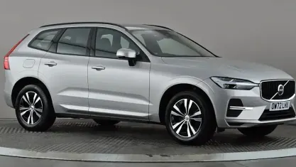 Used Volvo XC60 Core 250 HP (183 kW) 2023 Silver SUV