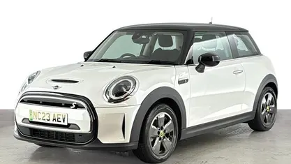 Used 2023 Mini Cooper Level 1 Hatchback | £14,320 (Fair price)