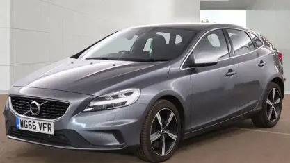 Used Volvo V40 R-Design 190 HP (139 kW) 2016 Grey Hatchback