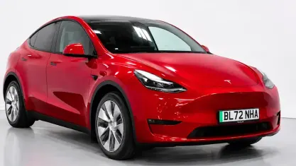 Used Tesla Model Y Long Range AWD 286 kW (389 HP) 2025 SUV