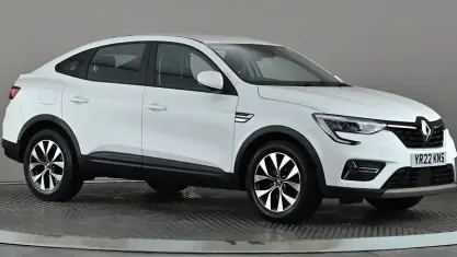 Used Renault Arkana Iconic 143 HP (105 kW) 2022 White SUV