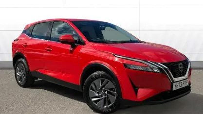 Used Nissan Qashqai Acenta Premium 140 HP (102 kW) 2023 Red SUV
