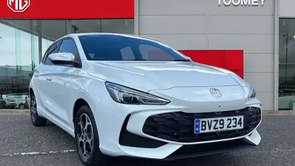 Used MG MG3 Trophy 194 HP (142 kW) 2025 White Hatchback