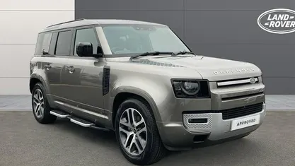 Silver Used 2023 Land Rover Defender SUV | £60,062 (Fair price)