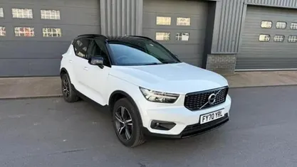 Used Volvo XC40 R-Design 163 HP (119 kW) 2021 SUV
