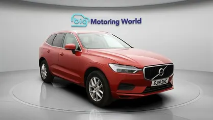 Used Volvo XC60 Momentum 190 HP (139 kW) 2019 Red SUV