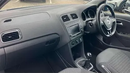 Used VW Polo Edition 90 HP (66 kW) 2017 Blue Hatchback