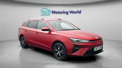 Second-hand MG MG5 EV Trophy 114 kW (156 CP) 2022 Roșu Break