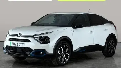 Used Citroën e-C4 Shine 100 kW (136 HP) 2022 White Hatchback