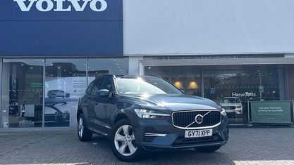 Usado Volvo XC60 Momentum 250 HP (183 kW) 2021 SUV