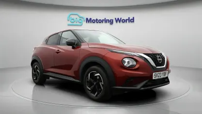 Gebraucht Nissan Juke N-Connecta 114 PS (83 kW) 2023 Rot SUV