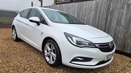 Used Vauxhall Astra SRi 110 HP (80 kW) 2017 Hatchback