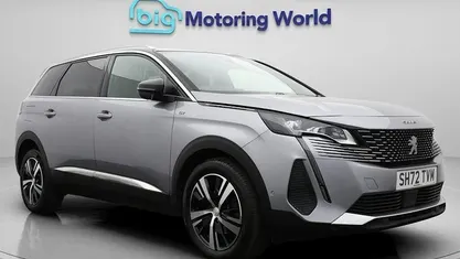 Begagnad Peugeot 5008 GT 181 HK (133 kW) 2022 Grå SUV