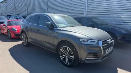 Used Audi Q5 S-Line 190 HP (139 kW) 2017 Grey SUV