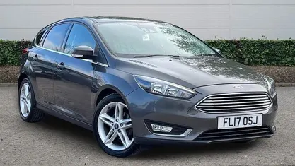 Second-hand Ford Focus Titanium 125 CP (91 kW) 2017 Gri Hatchback