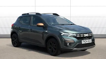 Used Dacia Sandero Extreme 91 HP (66 kW) 2024 Green Hatchback