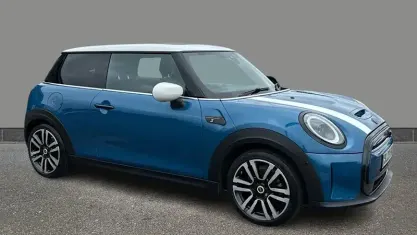 Begagnad Mini Cooper Level 3 135 kW (184 HK) 2023 Halvkombi