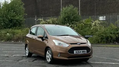 Used Ford B-MAX Zetec 105 HP (77 kW) 2014 Gold MPV