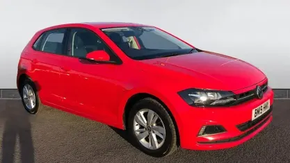 Usado VW Polo SE 65 HP (47 kW) 2019 Vermelho Citadino
