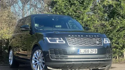 Used 2020 Land Rover Range Rover Vogue SUV | £26,990 (Super price)