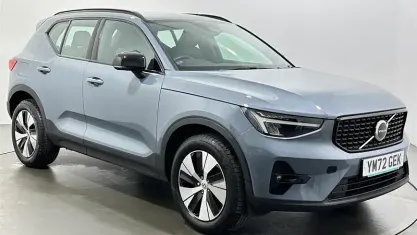 Usado Volvo XC40 Plus 211 HP (155 kW) 2023 Cinzento SUV