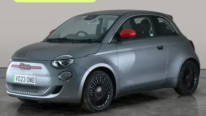 Gebraucht Fiat 500e Red 86 kW (118 PS) 2026 Kleinwagen