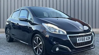 Blue Used 2018 Peugeot 208 S Hatchback | £5,090 (Fair price)