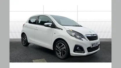 Used Peugeot 108 Collection 72 HP (52 kW) 2022 Hatchback