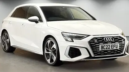 Usado Audi S3 Sportback Comfort 310 HP (228 kW) 2022 Branco Citadino