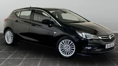 Black Used 2018 Vauxhall Astra Elite Hatchback | £5,895 (Good price)