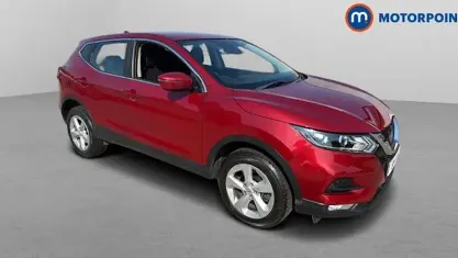 Used Nissan Qashqai Acenta Premium 140 HP (102 kW) 2019 Red SUV