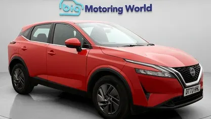 Used Nissan Qashqai Acenta Premium 140 HP (102 kW) 2023 Red SUV