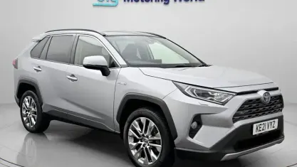 Used Toyota RAV4 Hybrid 219 HP (161 kW) 2021 Silver SUV