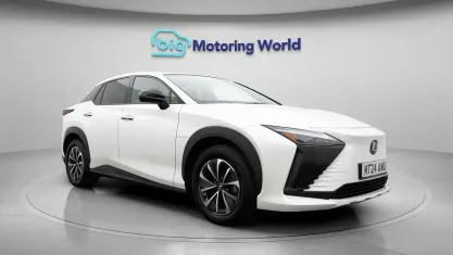 Used Lexus RZ 450e 230 kW (313 HP) 2024 White SUV