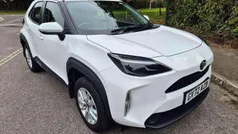 White Used 2022 Toyota Yaris Cross SUV | £19,395 (Fair price)
