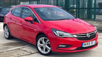 Used Vauxhall Astra SRi 105 HP (77 kW) 2017 Hatchback