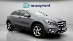 Mercedes GLA220