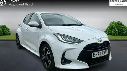 Used Toyota Yaris Design 116 HP (85 kW) 2024 White Hatchback