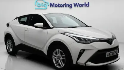 Used Toyota C-HR 122 HP (89 kW) 2023 White SUV
