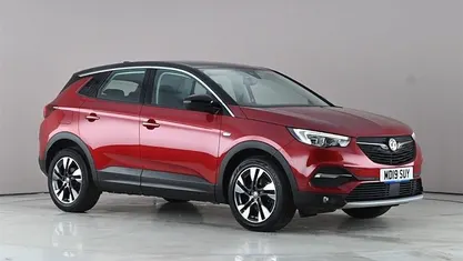 Used Vauxhall Grandland X Sport 131 HP (96 kW) 2019 Red SUV