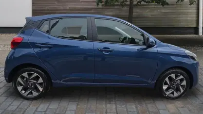 New Hyundai i10 Advanced 63 HP (46 kW) 2026 Blue Hatchback