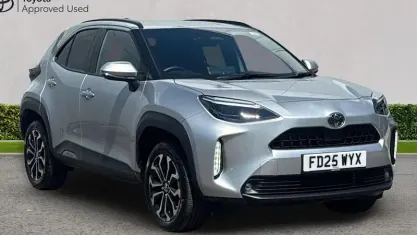 Used Toyota Yaris Cross Design 116 HP (85 kW) 2025 Silver SUV