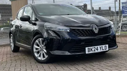 Used Renault Clio Evolution 90 HP (66 kW) 2024 Black Hatchback
