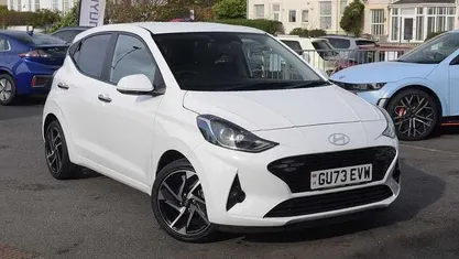 Used Hyundai i10 Premium 84 HP (61 kW) 2023 Hatchback