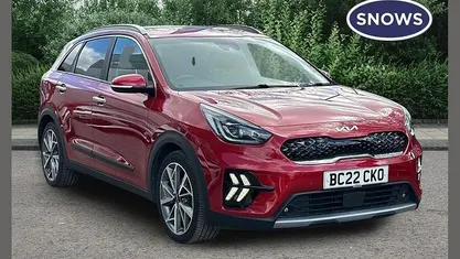 Used Kia Niro 141 HP (103 kW) 2022 Red SUV