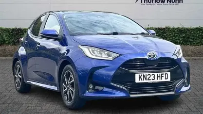 Used Toyota Yaris Design 116 HP (85 kW) 2023 Blue Hatchback