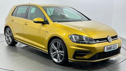 Second-hand VW Golf VII R-line 150 CP (110 kW) 2018 Galben Hatchback